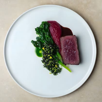 Bife de ciervo en Piedra Pasillo