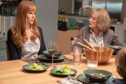 Nicole Kidman, junto a Meryl Streep, en una escena de Big Little lies
