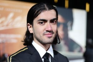 Bigi, el hijo menor de Michael Jackson, volvió a sorprender en Berlín al mostrarse en un evento