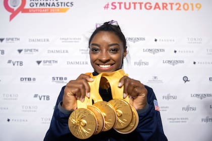 Biles, campeona mundial: aquí, con sus medallas de Stuttgart 2019