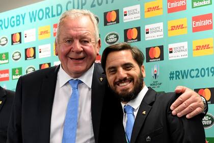 Bill Beaumont y Agústín Pichot, los rivales en la elección presidencial del rugby mundial