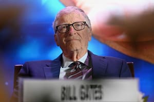 Bill Gates habló de Jeffrey Epstein con sus empleados: qué dijo y qué reconoció sobre “amoríos”