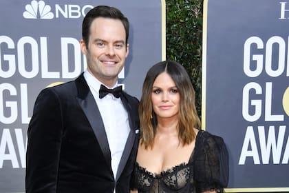 Bill Hader junto a Rachel Bilson en los Globo de Oro de 2022