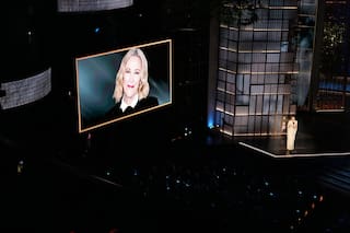 Billy Crystal y Barbra Streisand lideran un emotivo y ampliado "in memoriam" de los Oscar