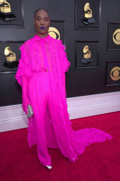 Billy Porter, siempre un ícono de la moda y presentador de la noche