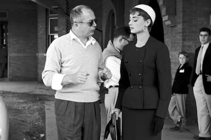Billy Wilder y Audrey Hepburn en el rodaje de Sabrina 