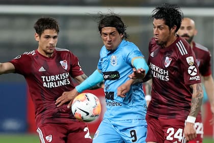 Enzo Pérez, decisivo en el mediocampo de River