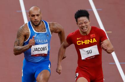 Bingtian Su se convirtió en el primer asiático en disputar la final de los 100 metros llanos y el italiano Jacobs mejoró el récord europeo para esa distancia.