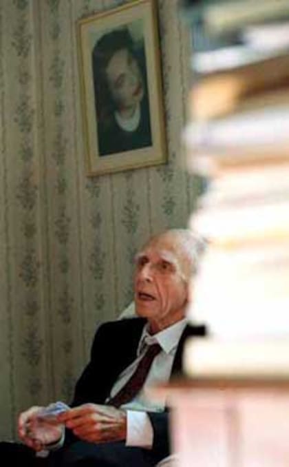 Bioy y Borges juntos constituyeron una narrativa única, muy singular, que produce otro efecto, que no es de la literatura de Borges ni de la de Bioy, es algo distinto, un Biorges