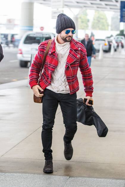 Bisbal se fue indignado por el "acoso" de los paparazzi