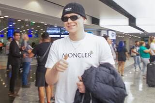 Bizarrap aterrizó en Argentina y miren con quiénes se encontró