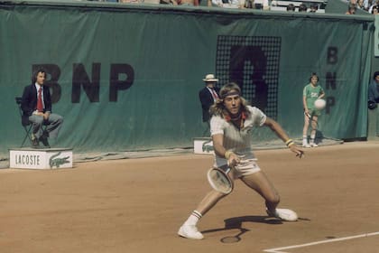 Björn Borg disputando un partido en Roland Garros 1976: ganó el título seis veces