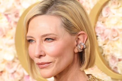 Blanchet llevó alhajas
de alta joyería: aros Victorie de oro
blanco y amarillo con diamantes y
anillos Le Damier.