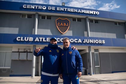 Blas Giunta y Diego Soñora, coordinador y coordinador adjunto de las inferiores de Boca, en una imagen del invierno pasado