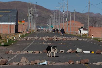 Bloqueo de rutas en Desaguadero, Perú, en la frontera con Bolivia