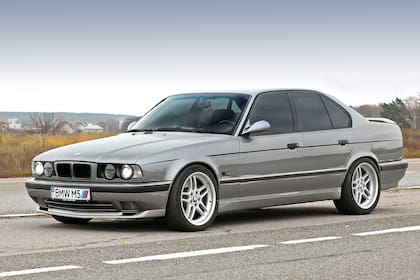 BMW M5 E34