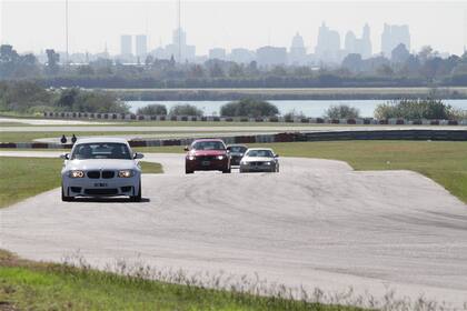 BMW y Audi desarrollan cursos con sus autos en el autódromo de la ciudad de Buenos Aires