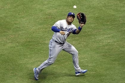 Entre los grandes logros de Abreu se destacan dos elecciones al Juego de las Estrellas de Grandes Ligas, un Guante de Oro y un Bate de Plata (Instagram:@BobKellyAbreu53)