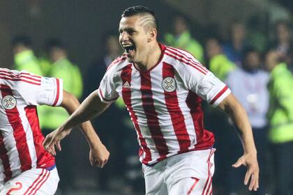 Bobadilla, el argentino que brilla en Paraguay