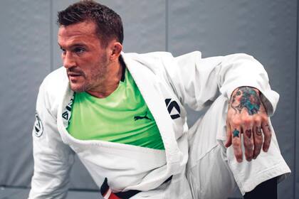 Bobby Rich, su entrenador personal, ganó medallas de oro en judo en cinco oportunidades y también es el trainner de David y Brooklyn Beckham.