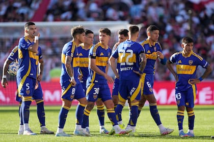 Boca bajó el nivel en los últimos partidos; la dirigencia despidió a Fernando Gago y perdió el liderazgo