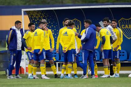 Boca Juniors hizo una reunión en el entrenamiento del viernes, en el regreso de Toto Salvio a las prácticas