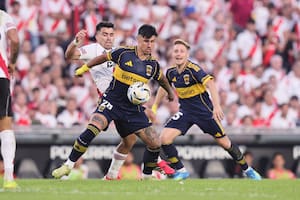 Boca le gana a River con un gol de penal de Paredes y se reparten las situaciones de gol en el segundo tiempo