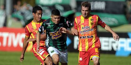 Boca Unidos empató en Mataderos y sigue escolta