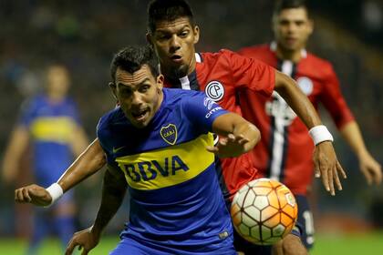 Tevez fue la gran figura de la noche