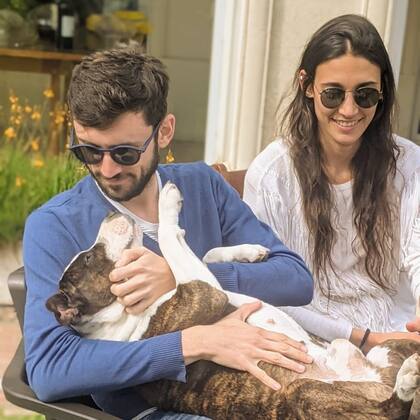 Bocha y sus humanos.