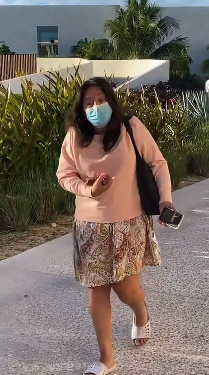 Bochi fue corriendo a ver a Barassi pero este la dejó plantada