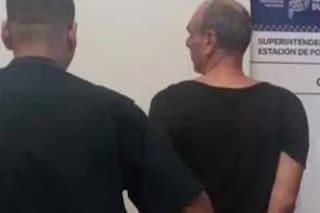 Le pidió a la hija de su pareja que fuera al kiosco a comprar algo y abusó de una niña de 7 años