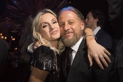 Cynthia Kern y su marido, Federico Bonomi. “La amistad se afianzó cuando nos dimos cuenta de que éramos vecinos en Miami (los novios están radicados en Florida desde principios de año).