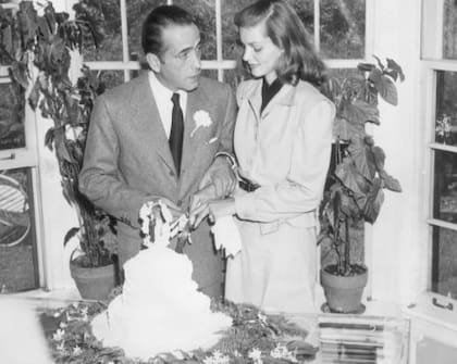 Bogart y Bacall en su casamiento (Getty Images)