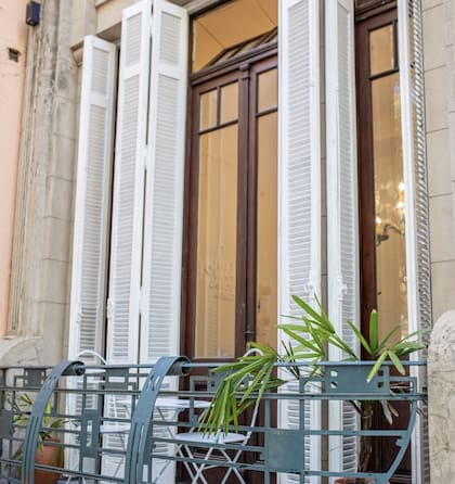 Bohemia solo ocupa algunos salones de "El castillo", mientras que tres habitaciones quedaron cerradas: dos en la planta baja y una de menor tamaño en el primer piso.