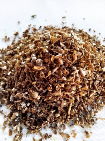 Bokashi, un fermentado que se puede hacer en casa mediante un proceso de elaboración artesanal y que colaborará con el desarrollo de las raíces de las plantas.