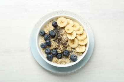 Bol proteico de avena y pasta de maní
