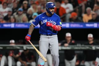 Boleto con bases llenas da a Azulejos triunfo 2-1 sobre Orioles