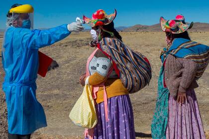 Bolivia sigue sumando casos en su lucha contra el coronavirus