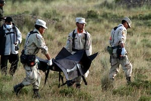 Juzgan a dos militares por la caída de un avión que había volado a La Paz en una misión humanitaria