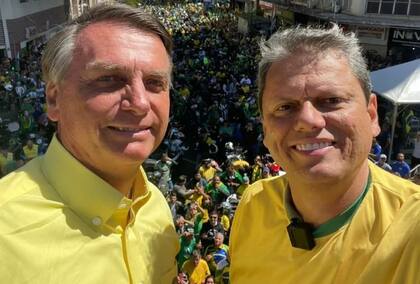 Bolsonaro junto al gobernador de San Pablo, Tarcisio Gomes de Freitas