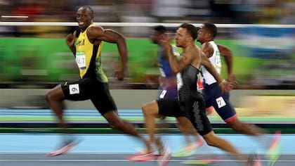 Bolt disfrutando las semifinales de 100 metros en los Juegos de Río de Janeiro