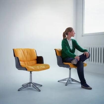 Bombardieri explica que tomar la decisión requiere conectar con reacciones físicas, fantasías y recuerdos