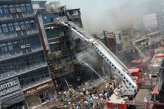 Un incendio arrasa un restaurante y un hotel en el este de India