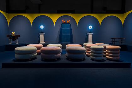 Bombonera, muestra con obras de Edgardo Giménez, Ricardo Blanco y Daniel Basso + Estudio Florida, en la galería Calvaresi