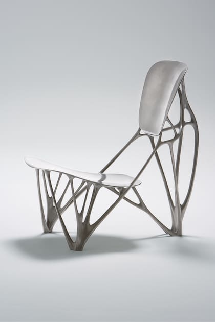 Bone Chair, inspirada en el crecimiento biológico de los huesos diseñada por Joris Laarman en 2006. Photo Andreas Sûtterlin © C.I.R.E.C.A.