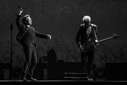Bono y Adam Clayton