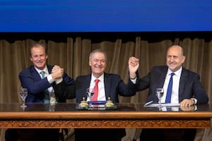 Bordet, Schiaretti y Perotti se reunieron este martes en Córdoba por la Región Centro