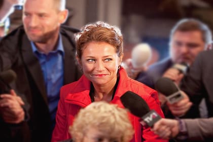 Borgen aborda las manipulaciones, los negocios, la relación entre los políticos y los medios de comunicación, entre otros temas