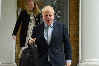 Tras otra ronda de votación Johnson sigue firme como candidato a Downing Street